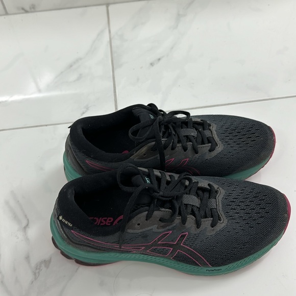 ASICS GT-1000 Goretex size 9 - Picture 3 of 5